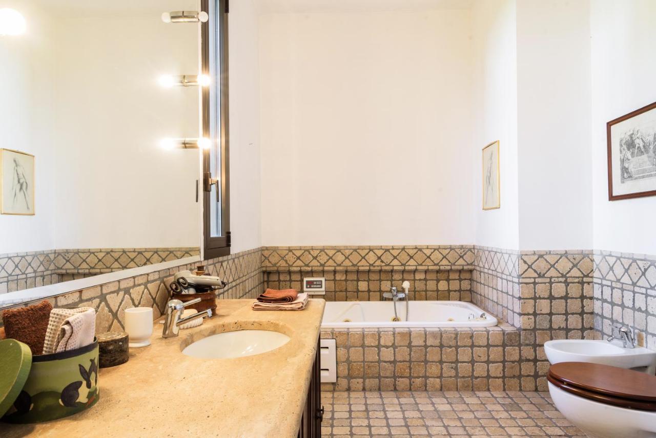 Gloria Apartment